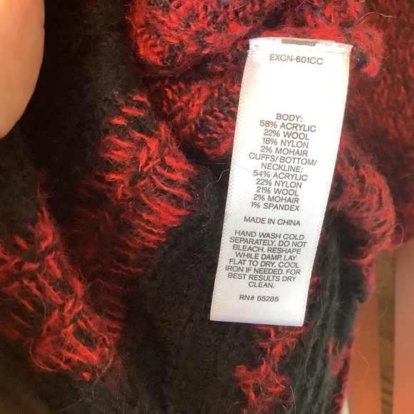 Express Women’s Sweater Red Aztec Geometric Wool Blend 3/4 Sleeve Size Small - Picture 8 of 8